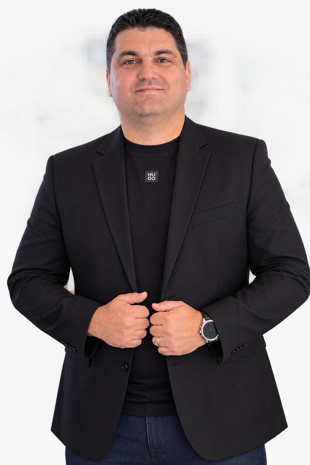 DR. RODRIGO LOPES